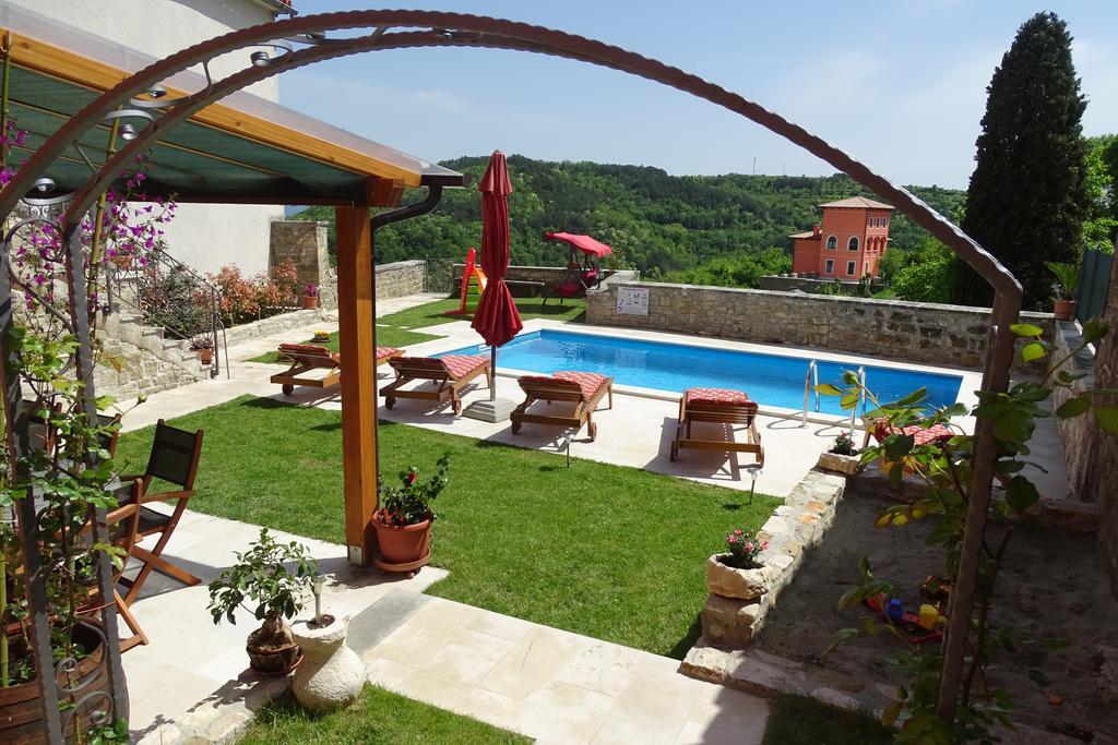 Villa Letizia Oprtalj 외부 사진
